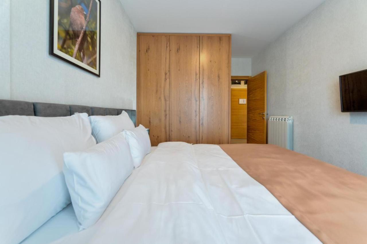 Apartamento Ema Lux - Zgrada Panorama Soko Banja Exterior foto