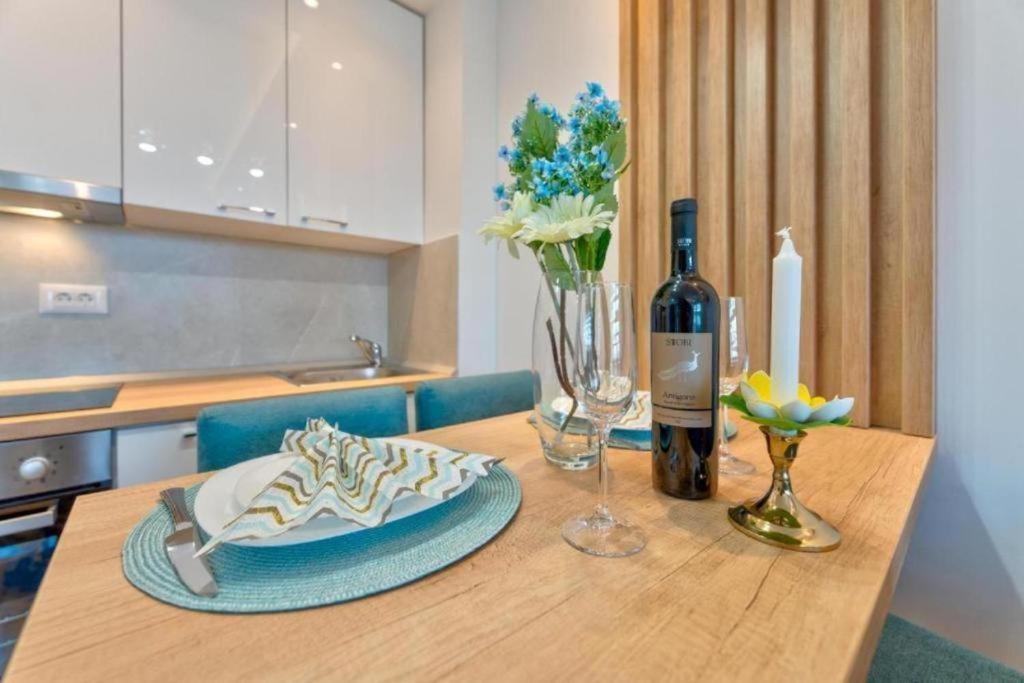 Apartamento Ema Lux - Zgrada Panorama Soko Banja Exterior foto
