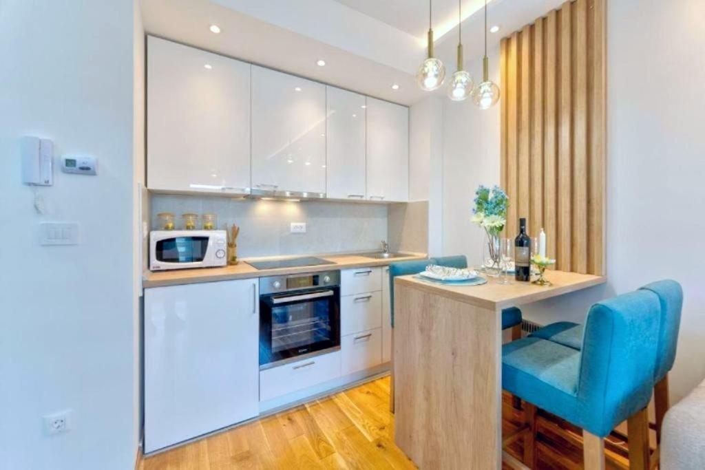 Apartamento Ema Lux - Zgrada Panorama Soko Banja Exterior foto